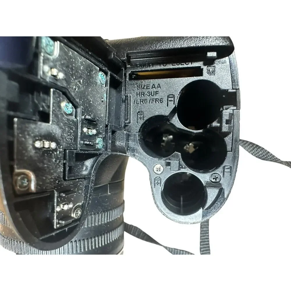 Fujifilm FinePix S Series S4250 14.0MP Digital Camera Black *PARTS OR REPAIR*